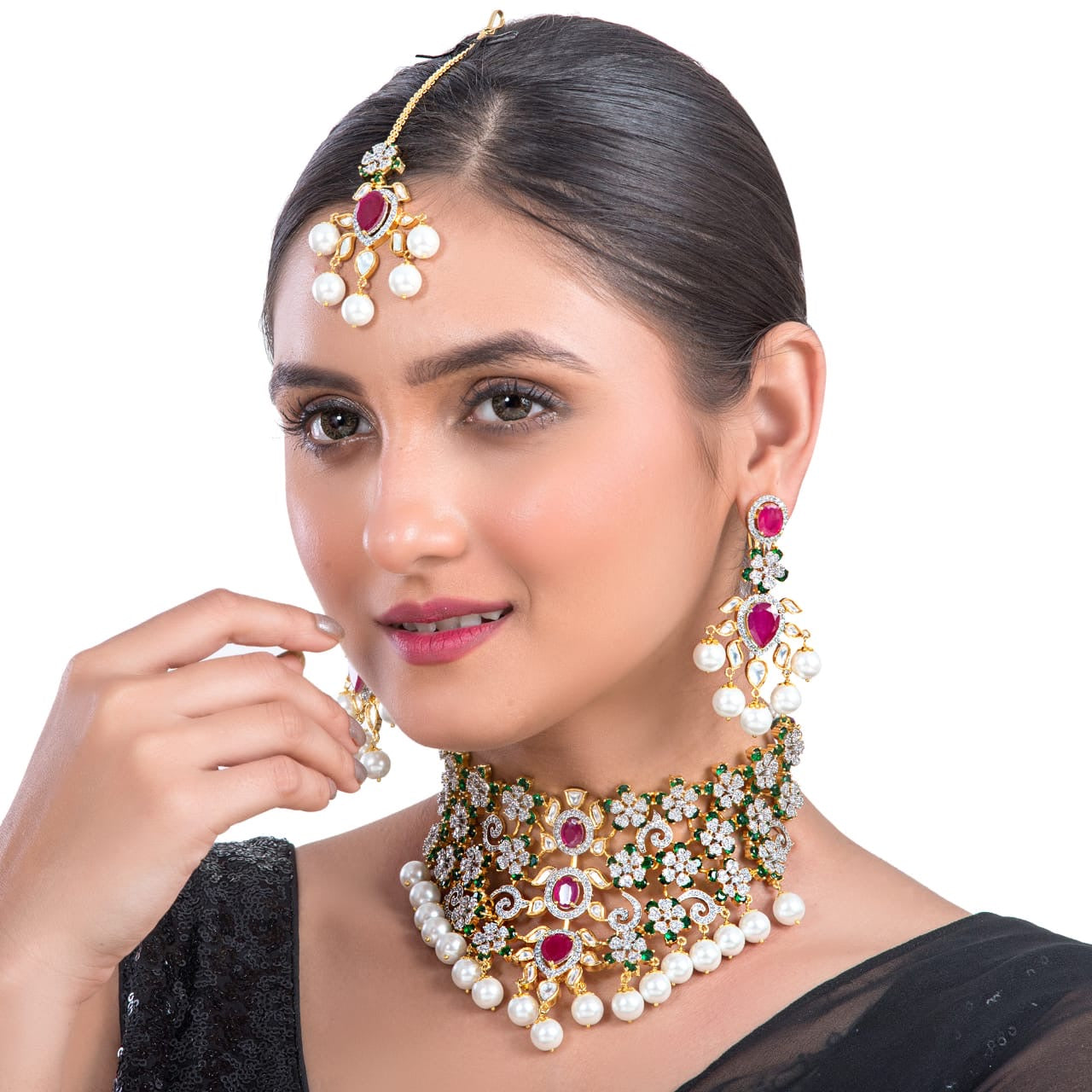 Nita Kundan Choker