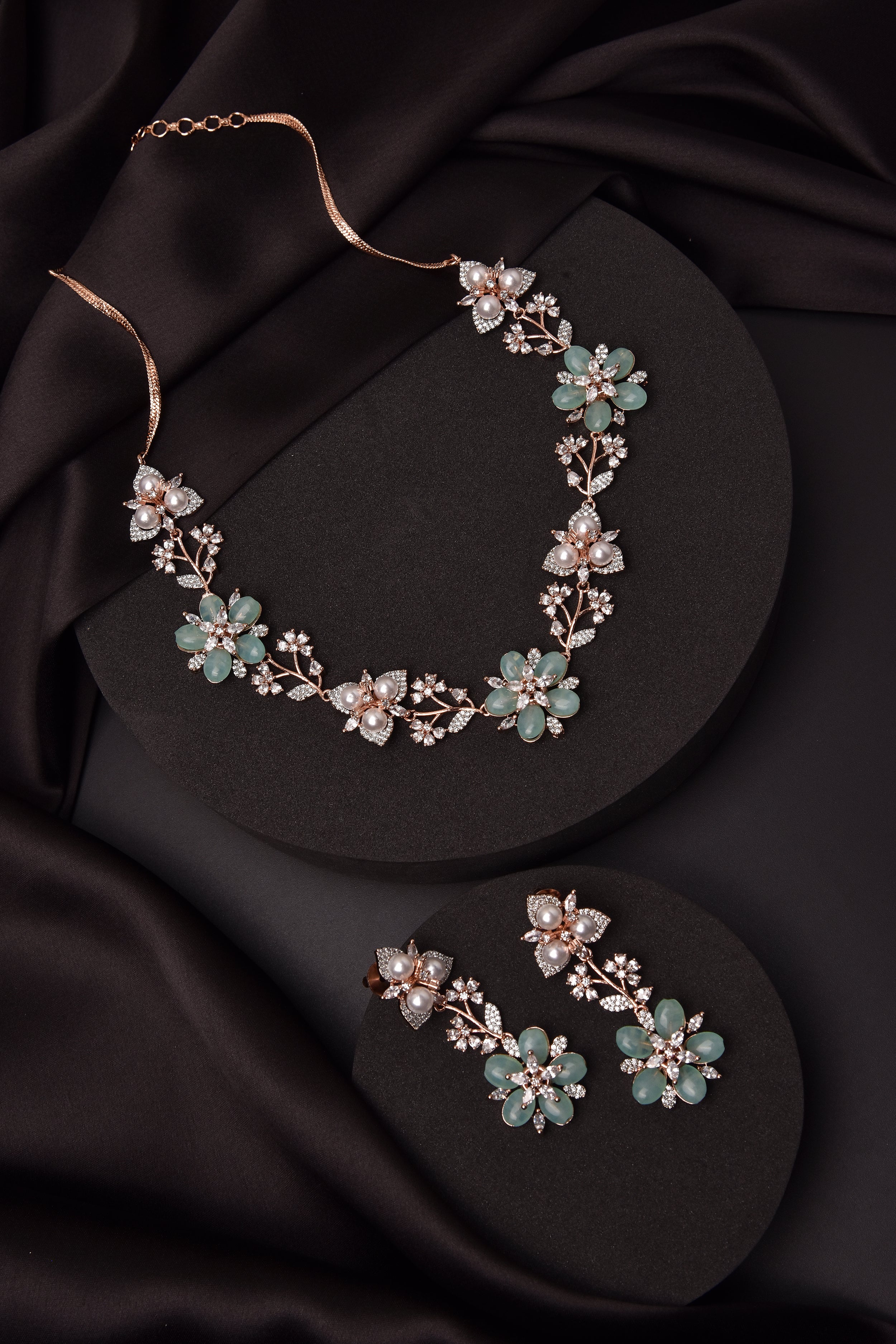 Aliza Mint Floral Set