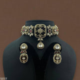 Nisha Kundan Choker