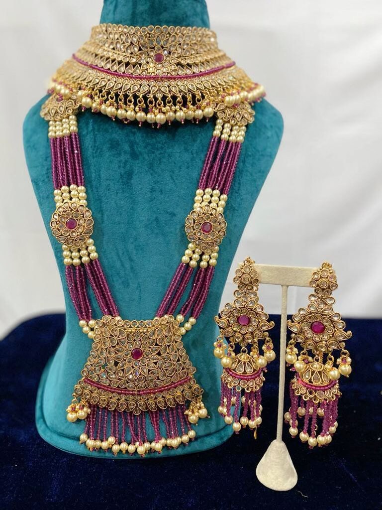 Desi jewelry outlets set