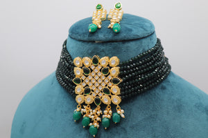 Green Kundan Choker with Earrings / Polki Choker/ Indian Jewelry/ Indian Choker/ Pakistani jewelry/ Punjabi jewelry/ Indian choker