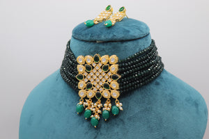 Green Kundan Choker with Earrings / Polki Choker/ Indian Jewelry/ Indian Choker/ Pakistani jewelry/ Punjabi jewelry/ Indian choker