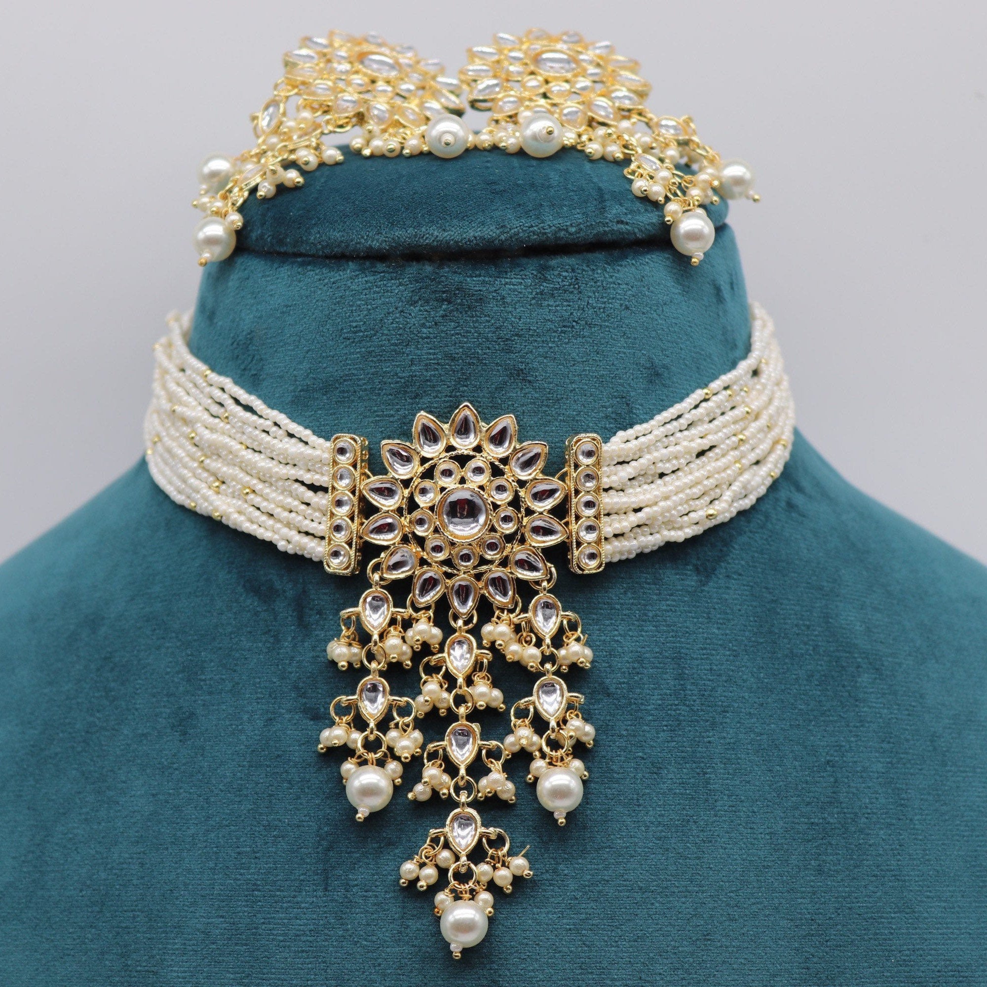 Noni Pearl Kundan Choker With Earrings / Indian Jewelry /Indian Necklace/Pakistani Jewelry/ Pakistani Necklace/ Indian Choker