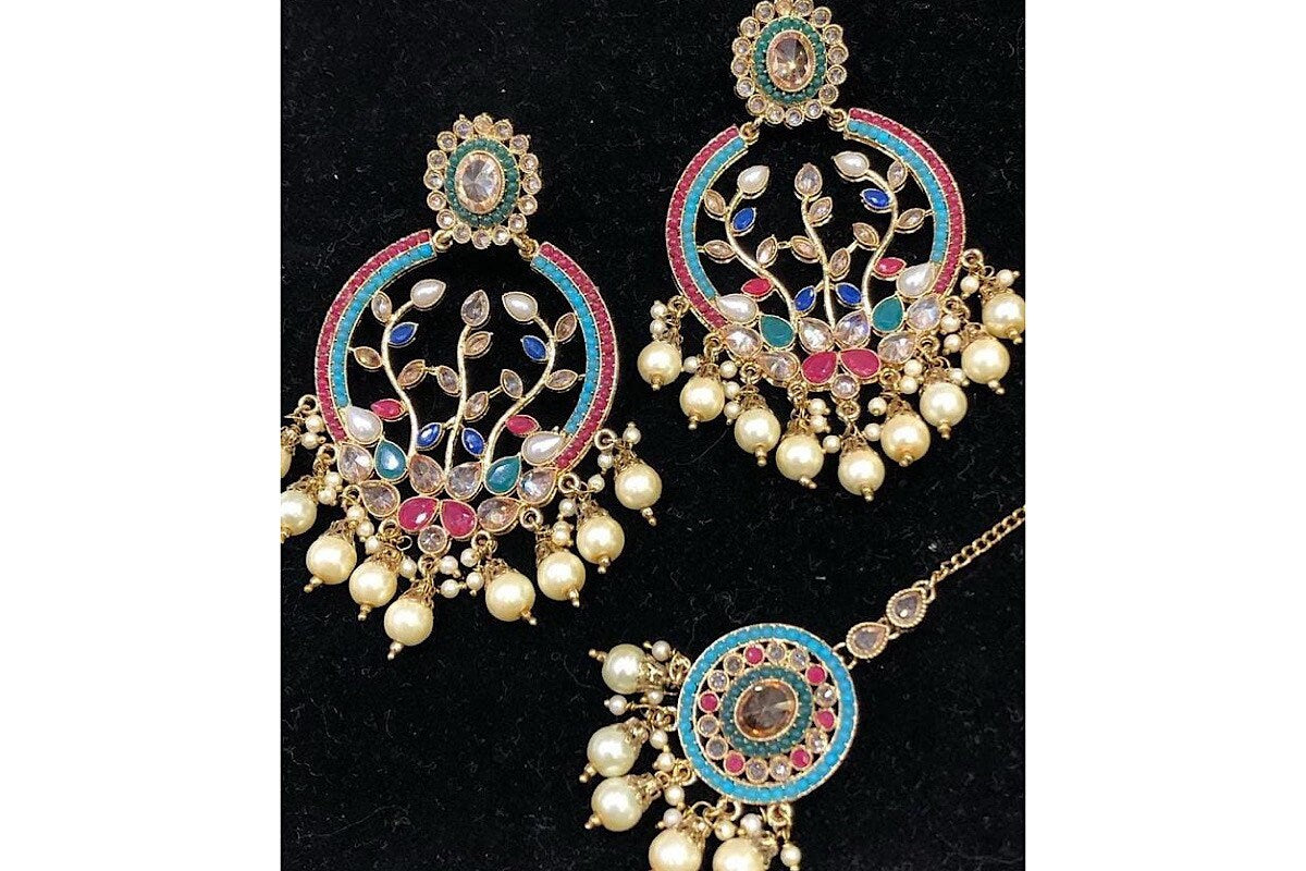 Multi Polki Earrings and Tikka Set / Indian Earrings/ Pakistani Jewelry/ Pakistani Earrings/ Indian Jewelry / Bollywood Jewelry/ Punjabi