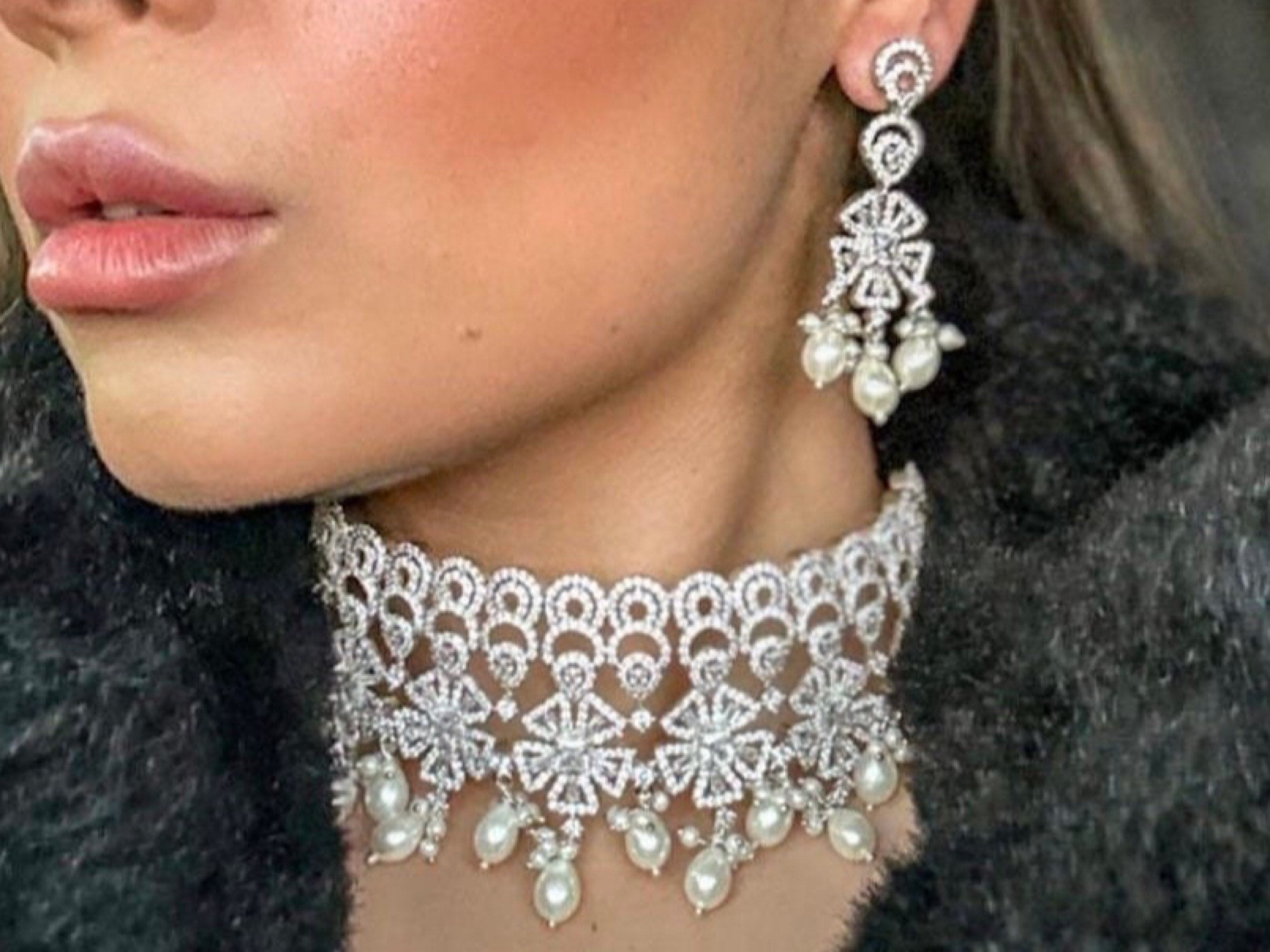 Diamond Choker Necklace with Earring/ Indian jewelry/ Crystal Choker/ Indian Choker/ Pakistani jewelry/ Bollywood jewelry/Wedding