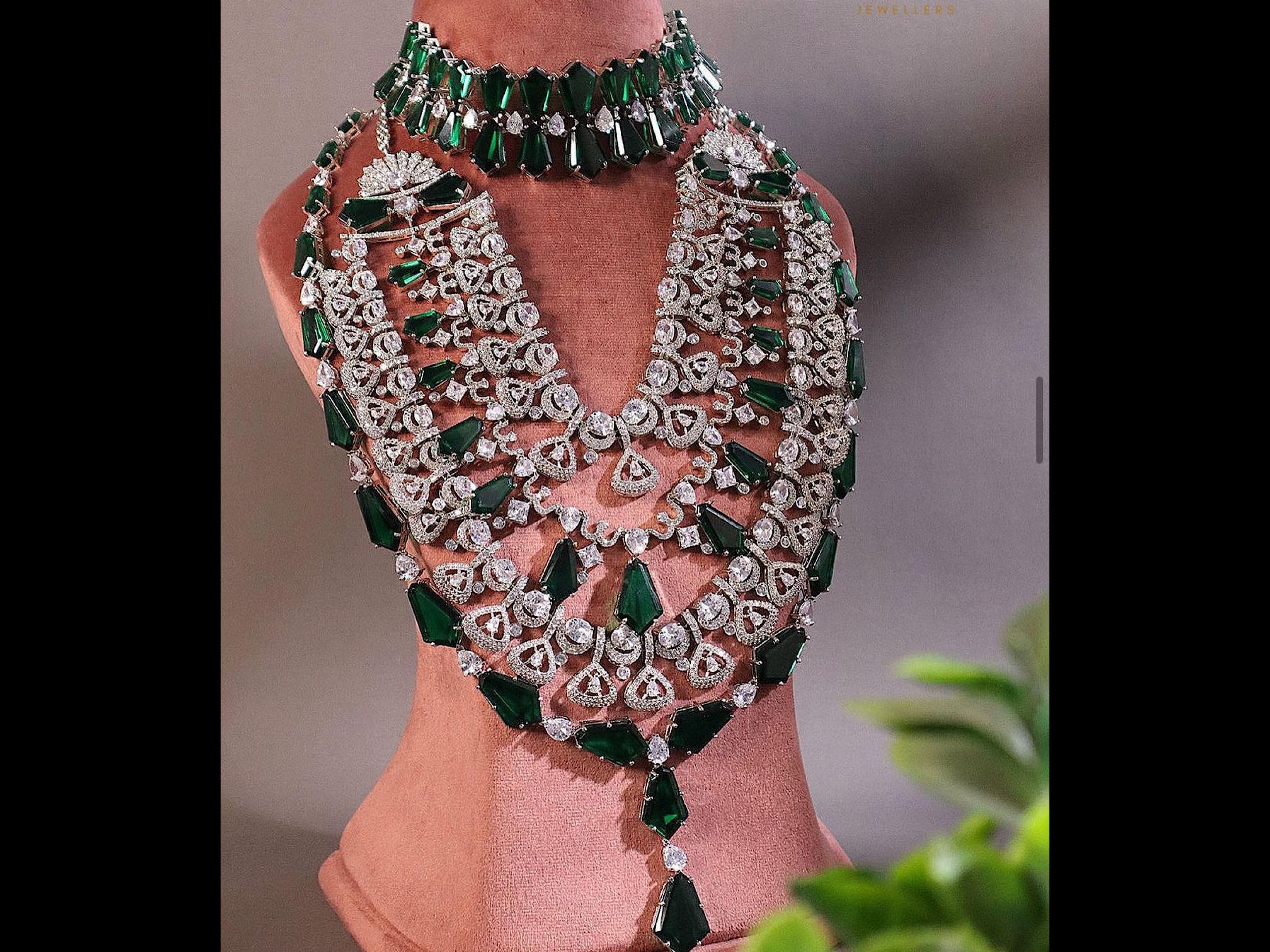 Kiara Advani Bridal Set Emerald CZ Necklace Indian Bridal Jewelry Indian Jewelry Emerald Diamond Necklace American Diamond Necklace Set CZ