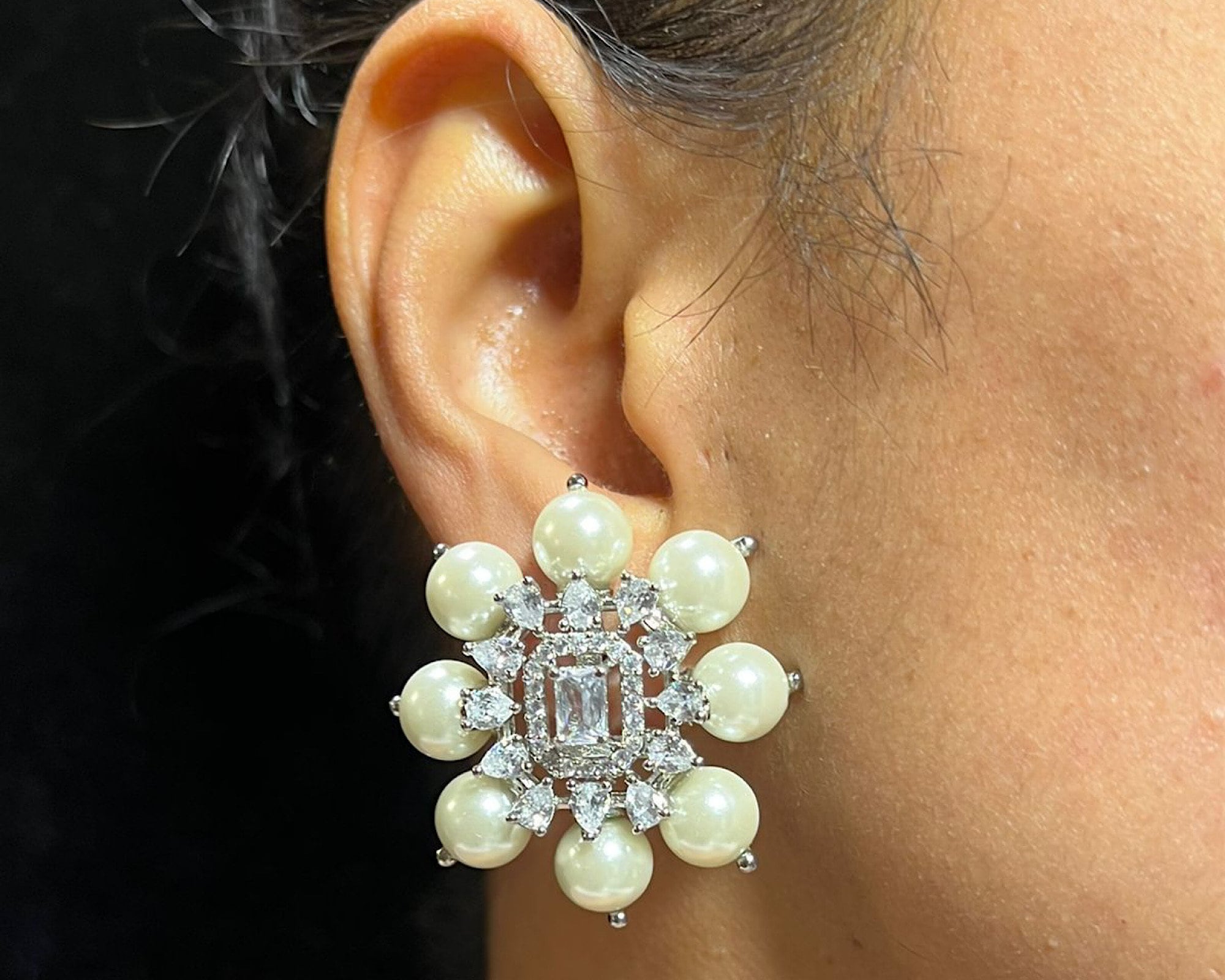 CZ Diamond Pearl Studs/ Indian jewelry/ Indian Earrings/ CZ Studs / Bollywood Jewelry/ Indian Earrings/ Pakistani Jewelry/ Punjabi jewelry