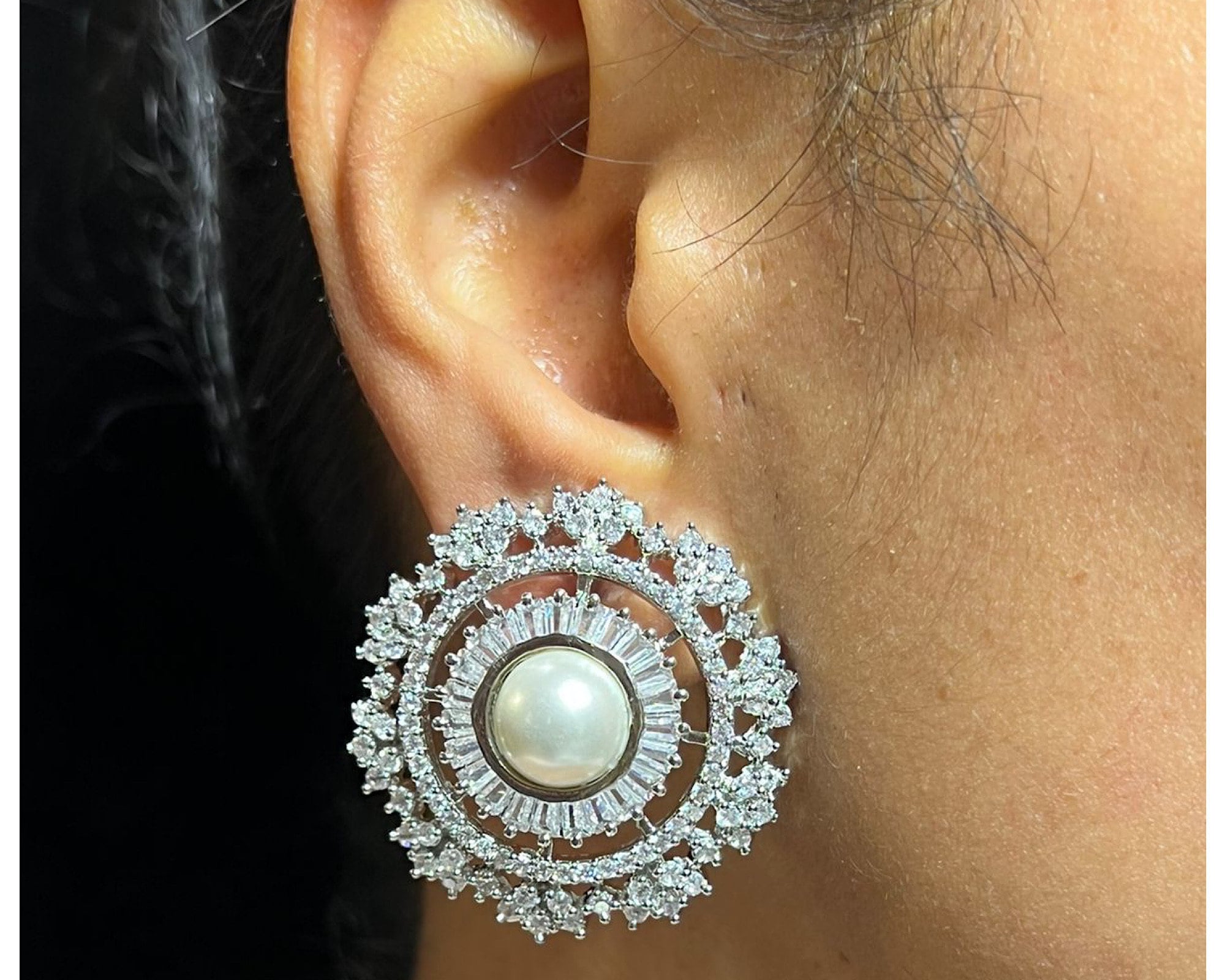 CZ Diamond Pearl Studs/ Indian jewelry/ Indian Earrings/ CZ Studs / Bollywood Jewelry/ Indian Earrings/ Pakistani Jewelry/ Punjabi jewelry