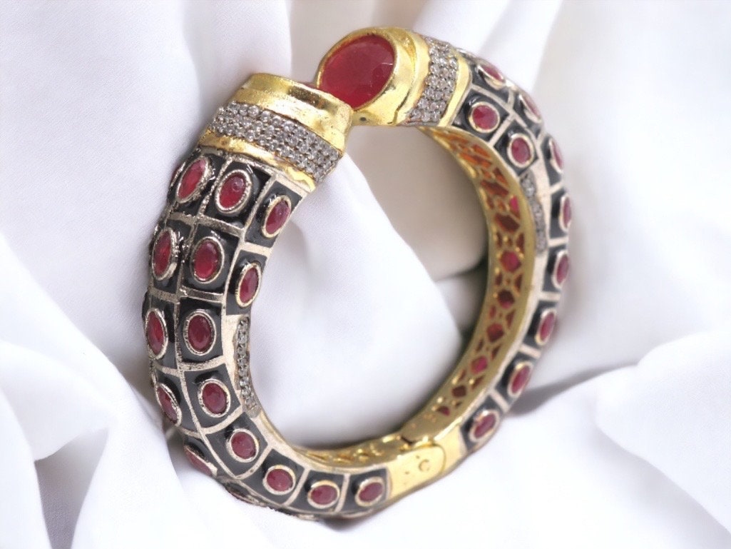 Ruby Victorian Bangle/Indian Jewelry / Pakistani jewelry/ Indian Bangle/ Ethnic bangles / Ruby Bangles/ Bollywood Jewelry